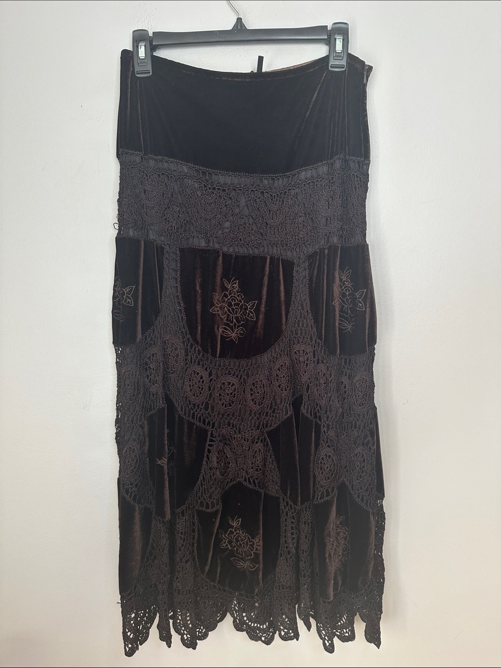 Lapis Boho Lace-Trim Velvet Midi Skirt in Dark Brown size M